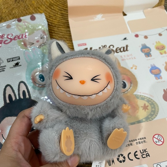 SOLD 🚨Blue grey Lafufu HEHE adorable have a seat keychain - Picture 3 of 5